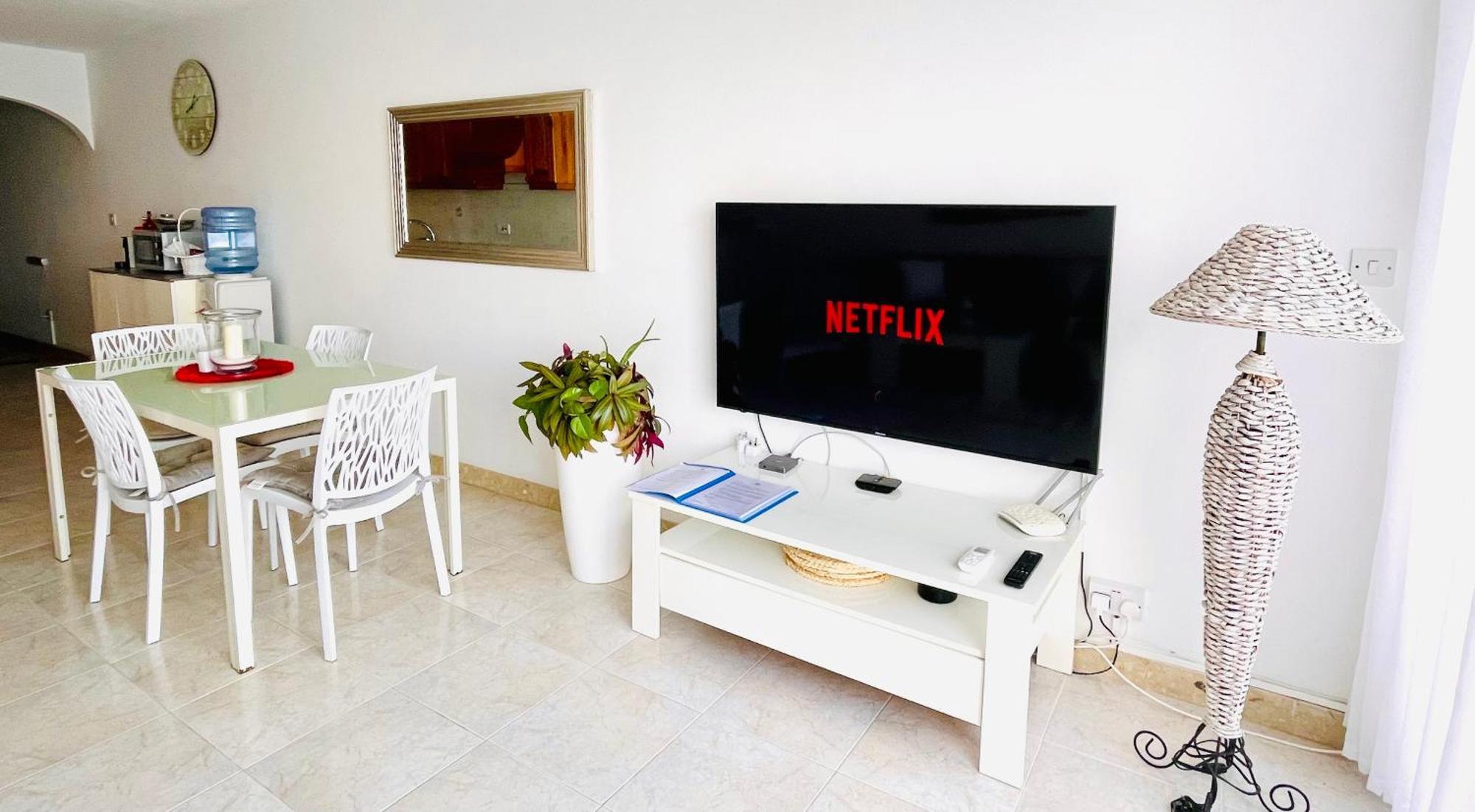 Seafront Apartment Terrace, Lounger & Panoramic Ocean Views Mellieħa Exteriör bild